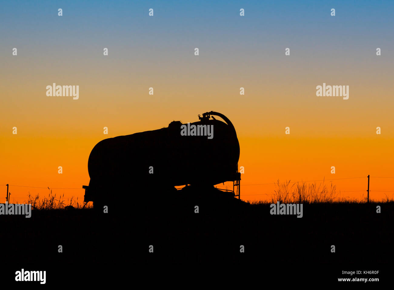 Wasserwagen Im Sonnenuntergang Stock Photo 165492223 Alamy