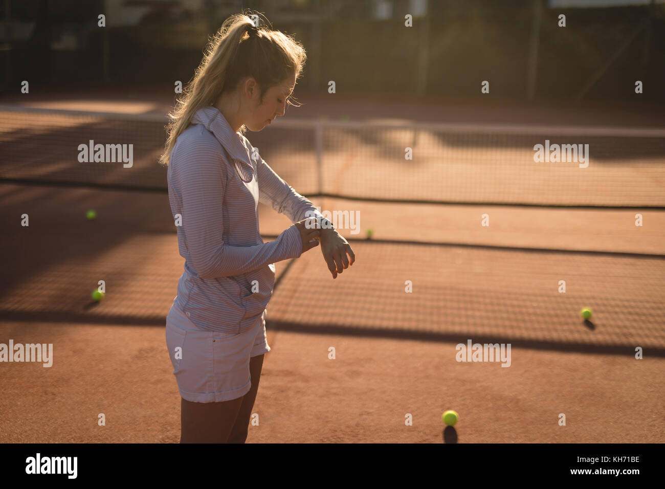 Tennis smartwatch hi-res stock photography and images - Alamy