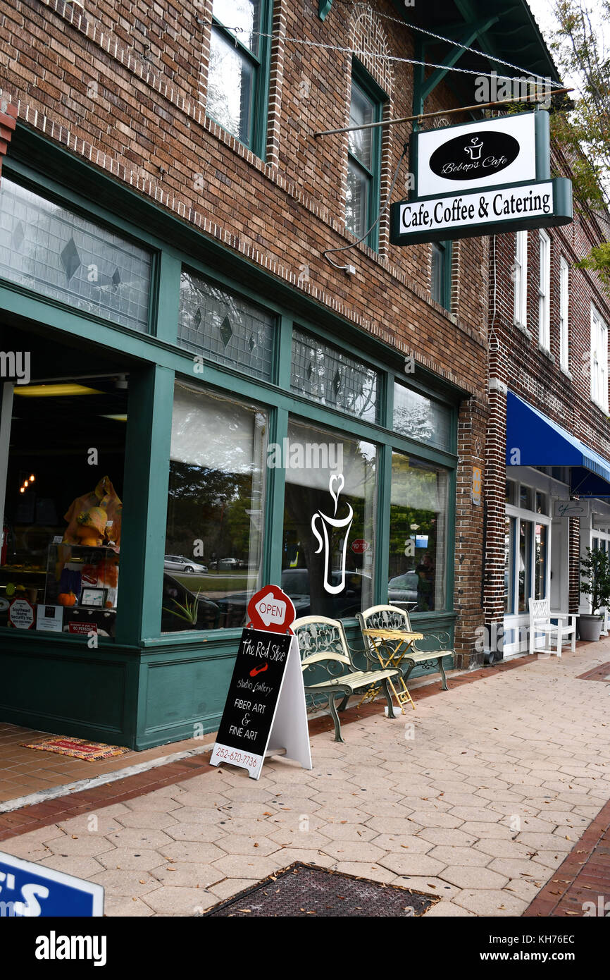 Store fronts in Historic Downtown New Bern North Carolina - Brick front buildings and vintage shops make this downtown area a travel destination Stock Photo