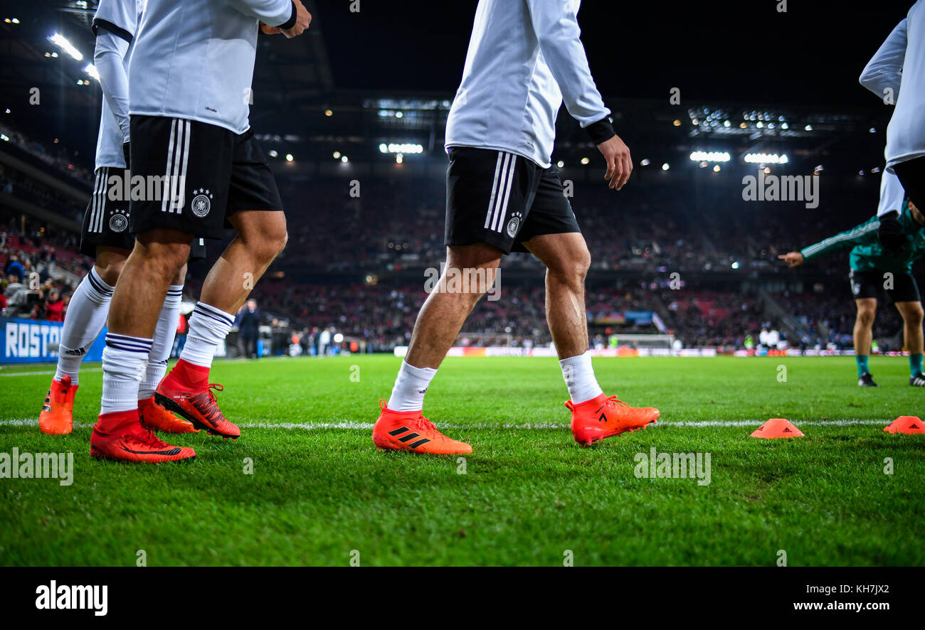 Fußball schuhe High Resolution Stock Photography and Images - Alamy