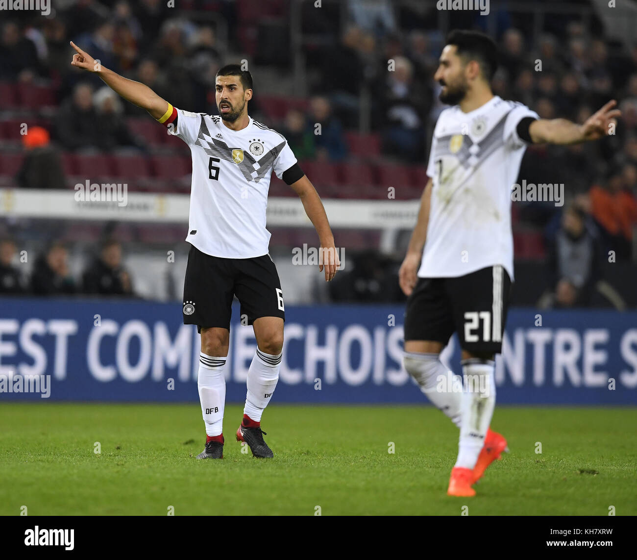 Sami khedira l r hi-res stock photography and images - Page 3 - Alamy