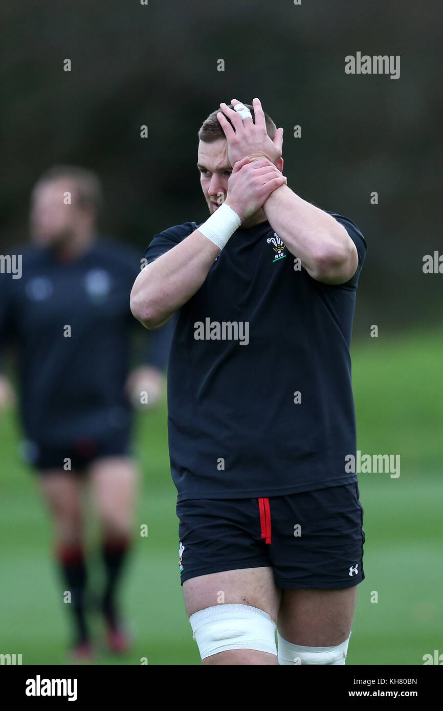 Cardiff, UK. 16th Nov, 2017. Dan Lydiate, the Wales rugby team captain during the Wales rugby team training session at the Vale Resort Hotel in Hensol, near Cardiff , South Wales on Thursday  16th November 2017.  the team are preparing for their Autumn International series match against Georgia this weekend.   pic by Andrew Orchard/Alamy Live News Stock Photo