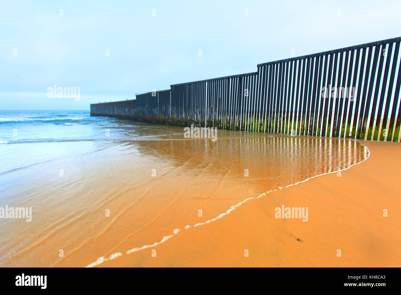Mexico. Tijuana. Wall on thebeach between Tijuan and San Diego Stock