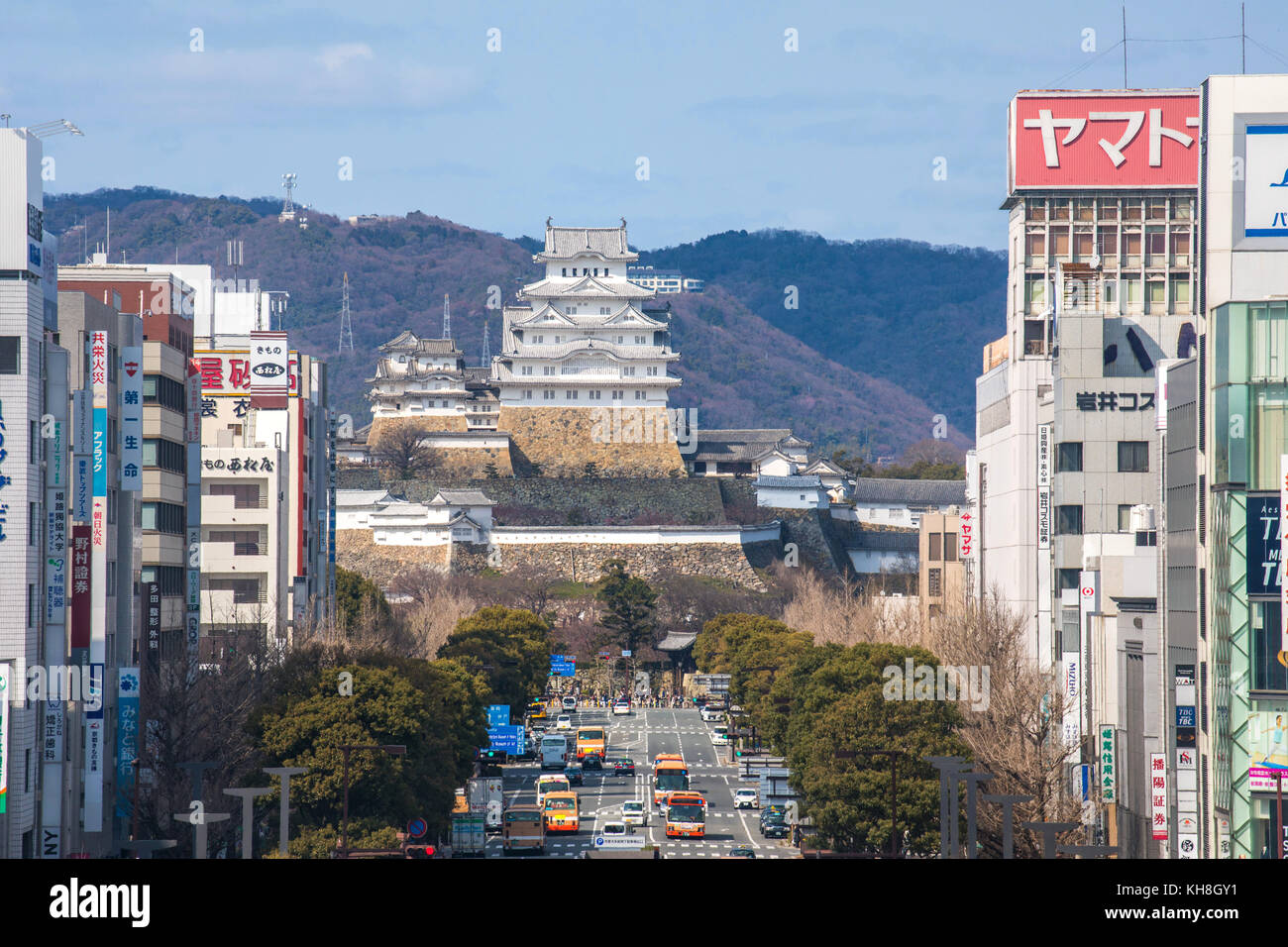 japan-himeji-city-himeji-castle-w-h-local-caption-w-h