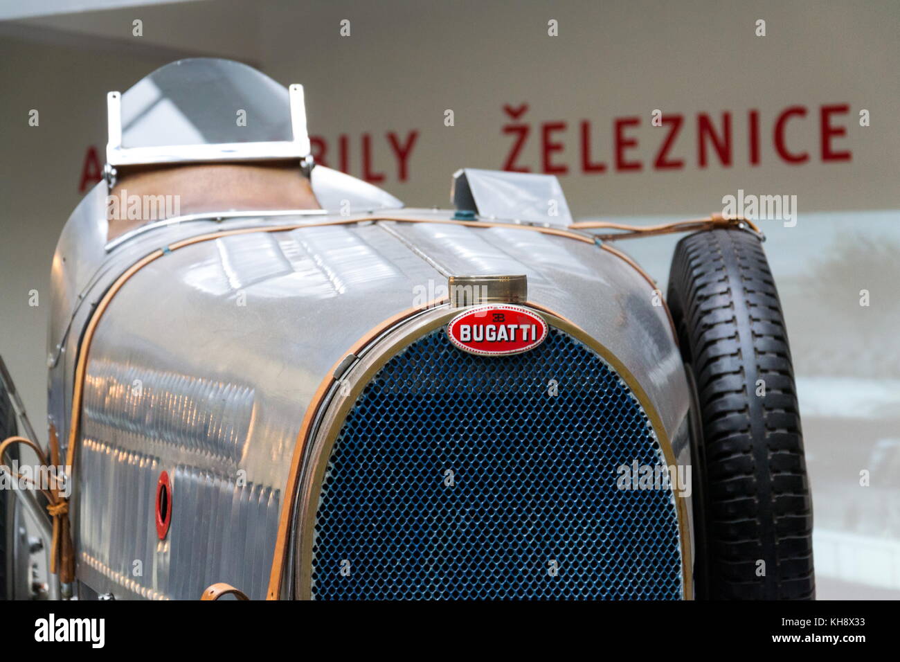 PRAGUE, CZECH REPUBLIC - NOVEMBER 10: Bugatti Type 51 premier racing ...