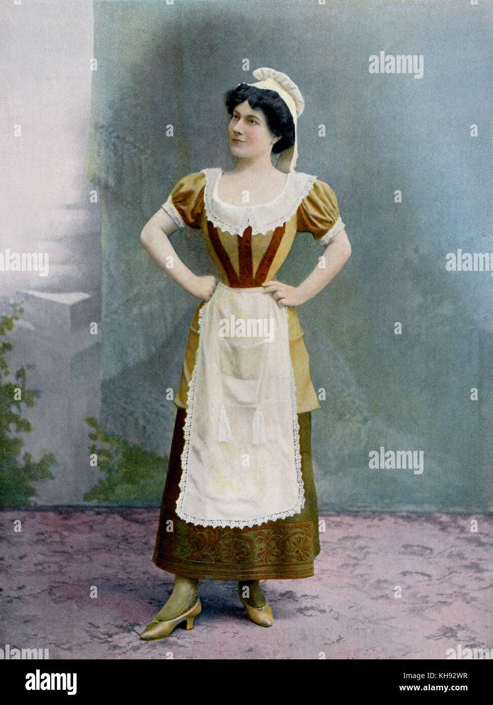 Mlle de Craponne as Lisette in 'Le Légataire universel' - play by Jean-François Regnard (originally 1708). Production at Théatre National de l'Opéra- Comique, c. 1901. Stock Photo