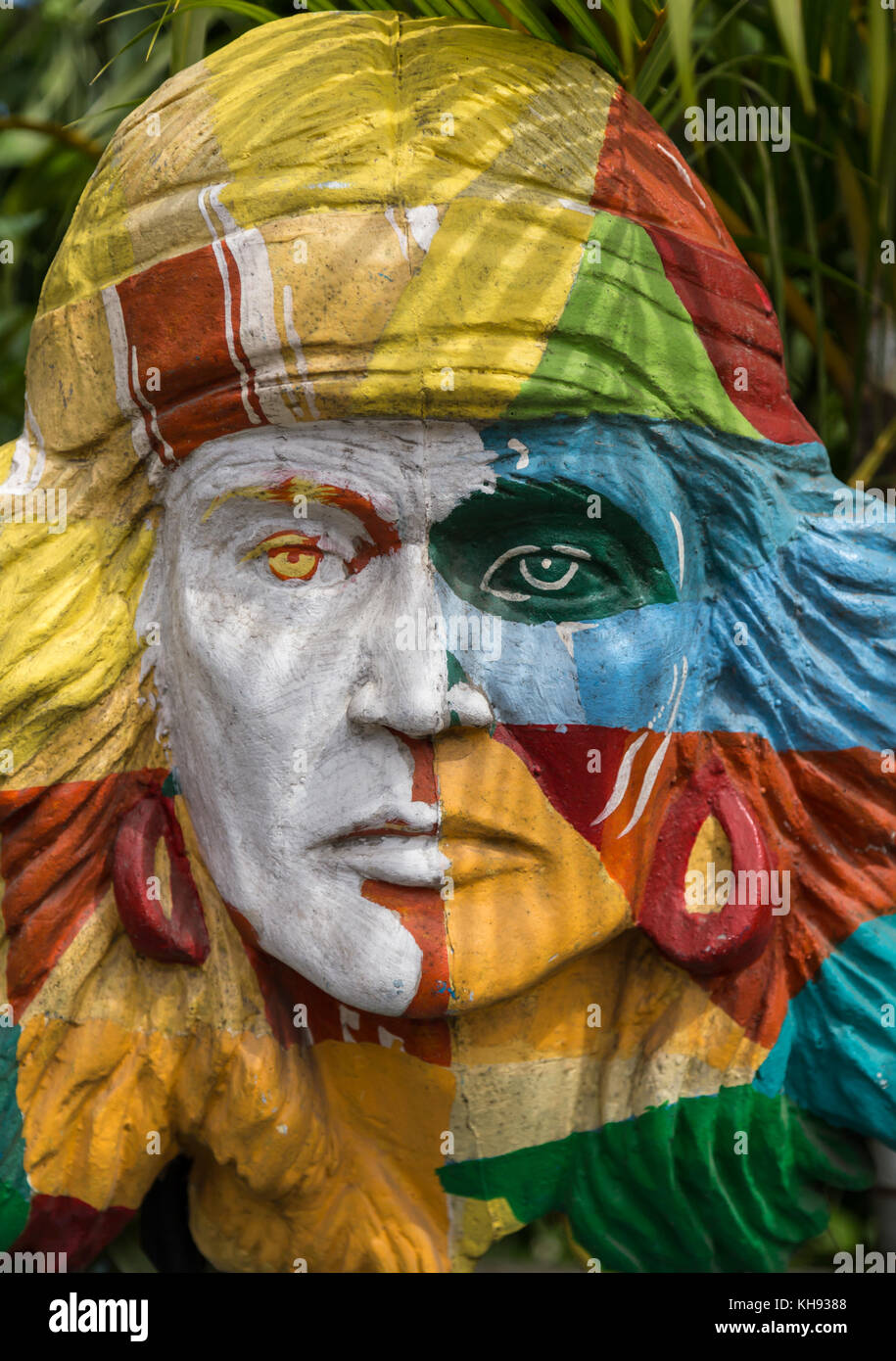 Asia, Philippines, Cebu, Mactan, Mactan Shrine, Roadside markers of the face of Lapu Lapu ,tribal chieftain. Stock Photo
