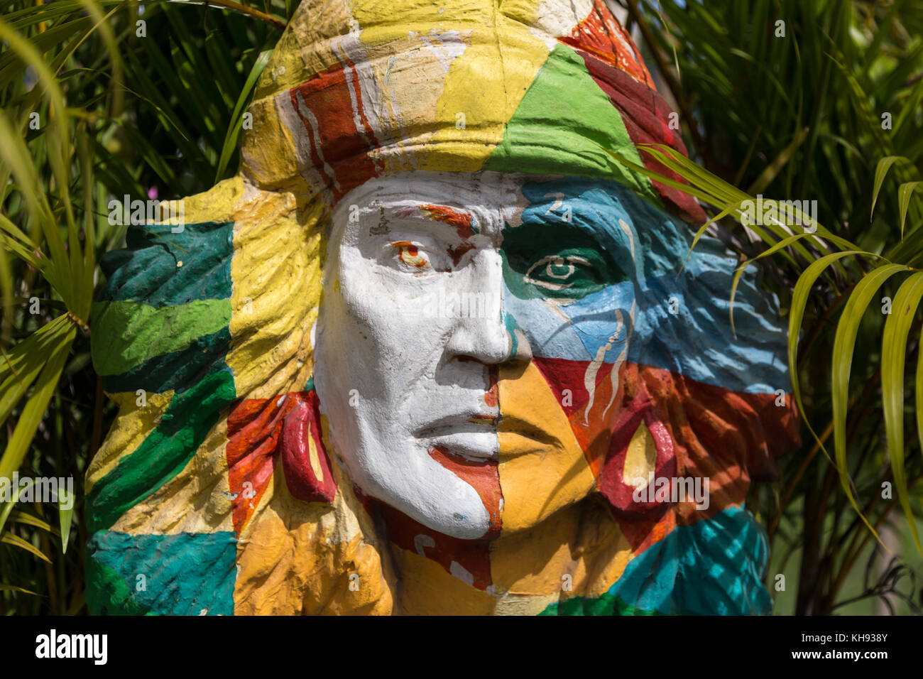 Asia, Philippines, Cebu, Mactan, Mactan Shrine, Roadside markers of the face of Lapu Lapu ,tribal chieftain. Stock Photo