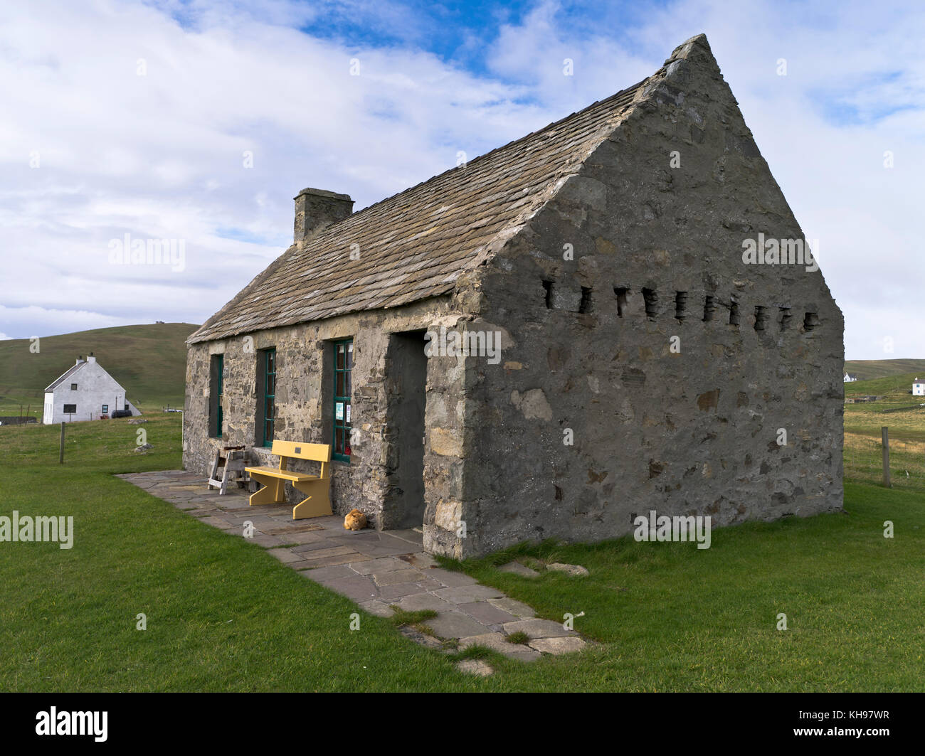 dh  MUSEUM FAIR ISLE George Waterson Memorial Centre museum cottage building vistor attraction isles scotland Stock Photo