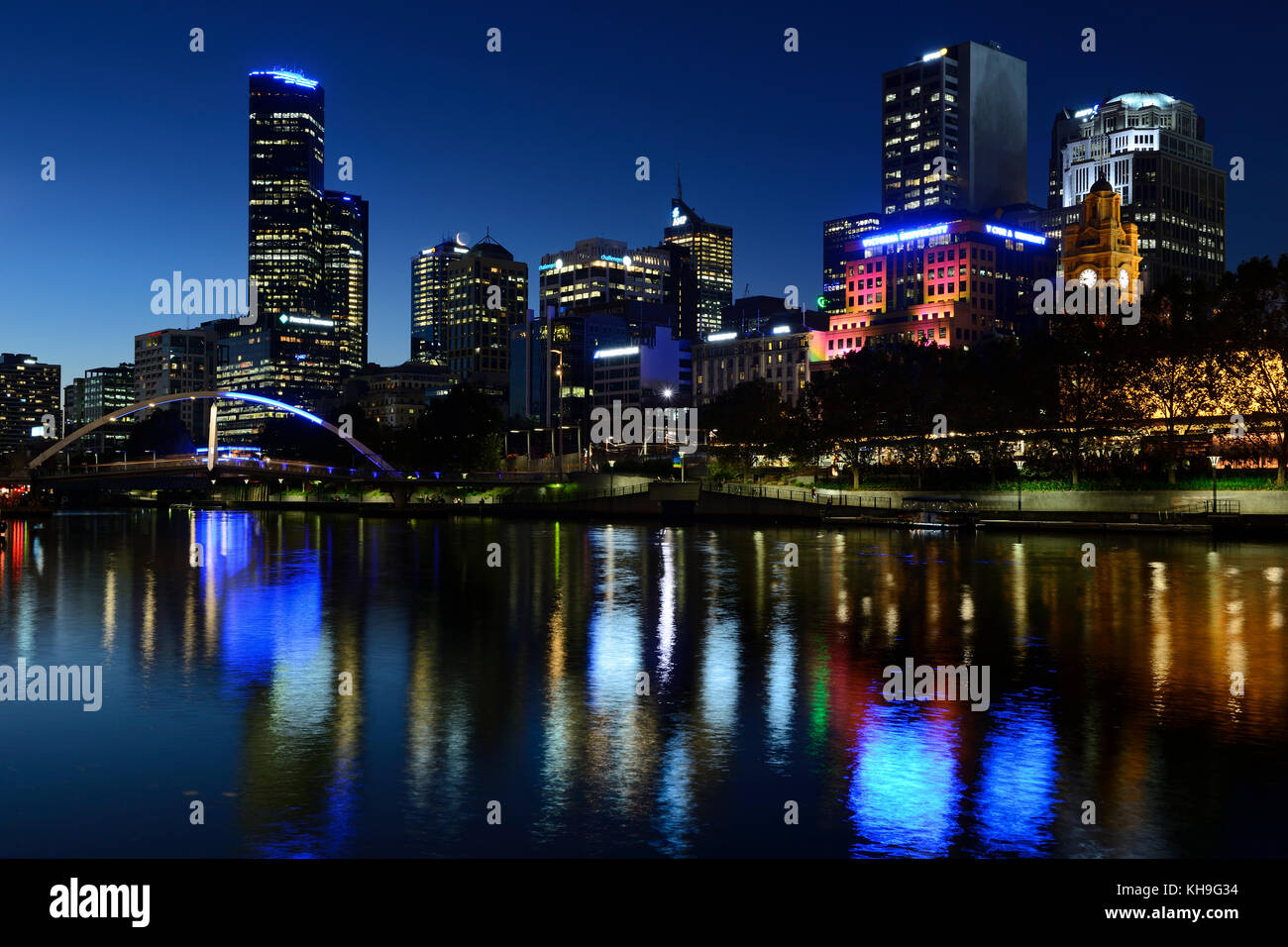 Northbank city skyline and Evan Walker Bridge on Yarra River by night - Melbourne, Victoria, Australia Stock Photo