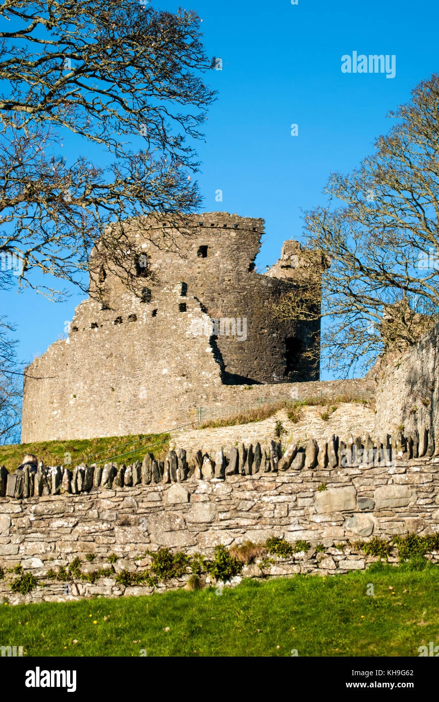 Dundrum castle hi-res stock photography and images - Alamy