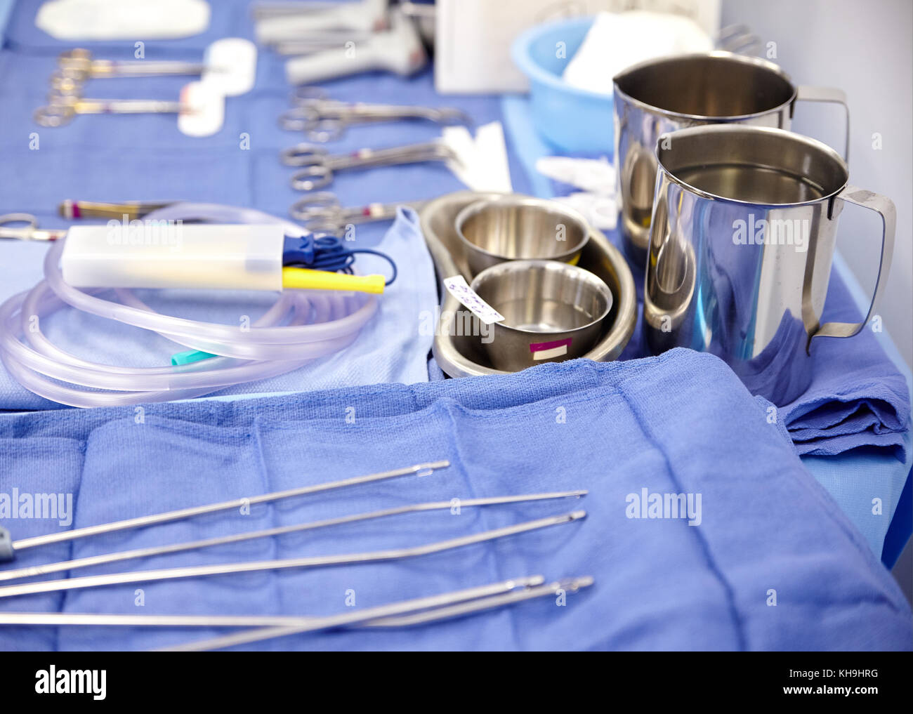 Operating room tools hi-res stock photography and images - Alamy