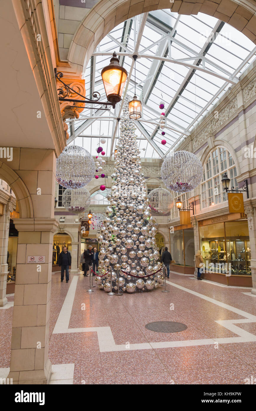 Michaels store christmas hires stock photography and images Alamy