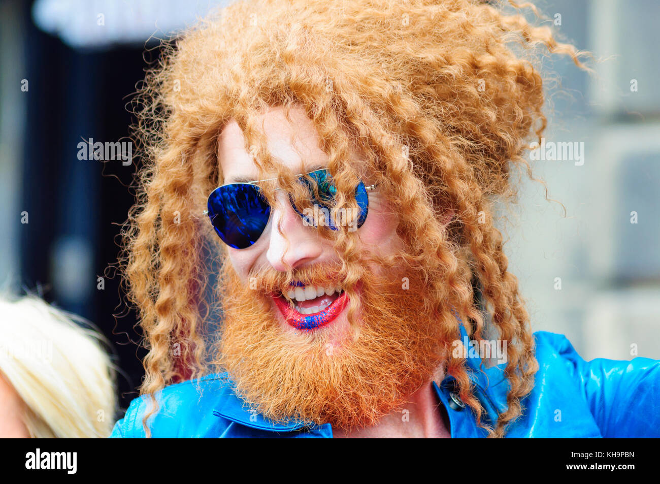 Blue wig edinburgh hotsell