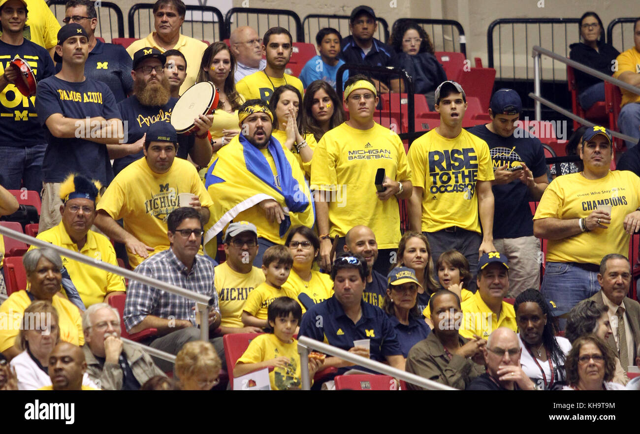 SAN JUAN, PR - NOVEMBER 21:  Michigan and Long Beach State during the 2013 NCAA Puerto Rico Tip Off Tournament at Coliseo Roberto Clemente in San Juan, Puerto Rico on November 21, 2013. Michigan wins 85-61. Credit: mpi34/MediaPunch Inc. Stock Photo