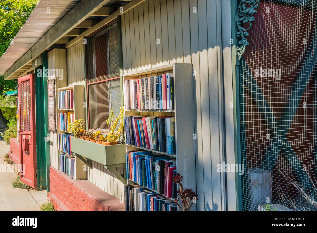 The world's greatest outdoor bookstore, Bart's Books in Ojai