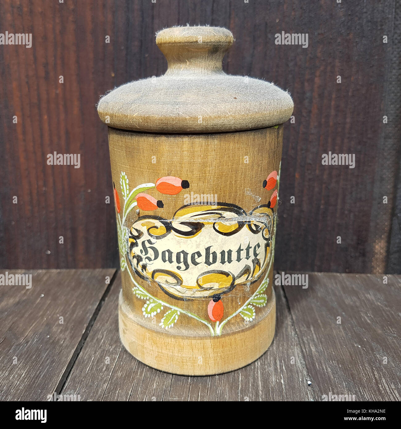 Teedose, Tee, Hagebutte, Rosa canina; Dose Stock Photo
