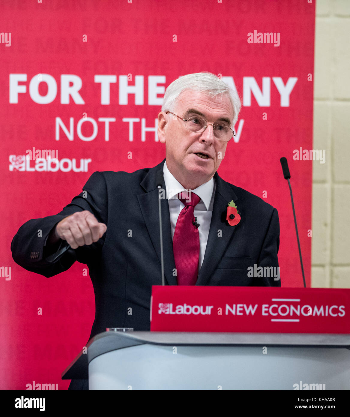 Bishop Grosseteste University, Lincoln, Lincolnshire, UK. 11th Nov, 2017. John McDonnell MP Labour's Shadow Chancellor of the Exchequer. Stock Photo