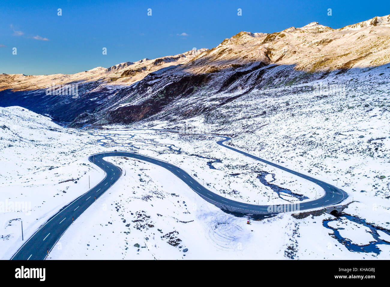 Pass road, Flüela pass in winter, aerial view, Canton Graubünden, Switzerland Stock Photo