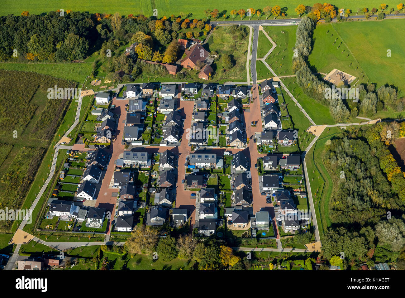 New housing estate Schulze Everding 1st construction phase completed, Hamm, Ruhr Area, North Rhine-Westphalia, Germany Stock Photo