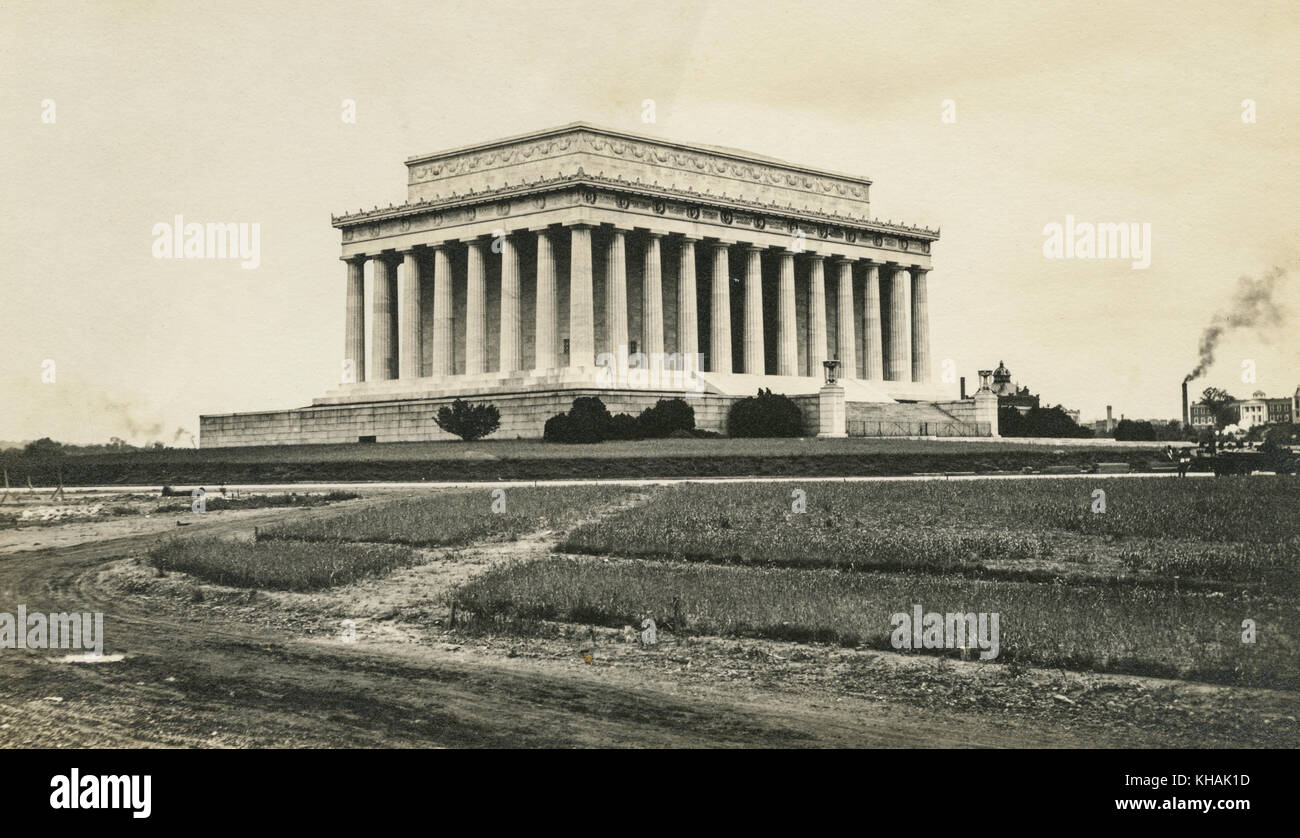 A circa 1917-1920 image of the Lincoln Memorial in Washington, DC while it was under construction. Stock Photo