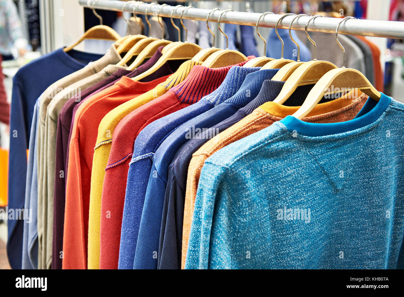 склада на одежде 5 букв