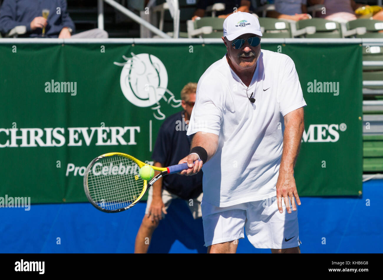 Delray Beach, FL, USA. 5th Nov, 2017. Dr. Phil McGraw participates in the 28th Annual Chris Evert/Raymond James Pro-Celebrity Tennis Classic at Delray Beach Tennis Center on November 5, 2017 in Delray Beach, Florida. Credit: Mpi140/Media Punch/Alamy Live News Stock Photo