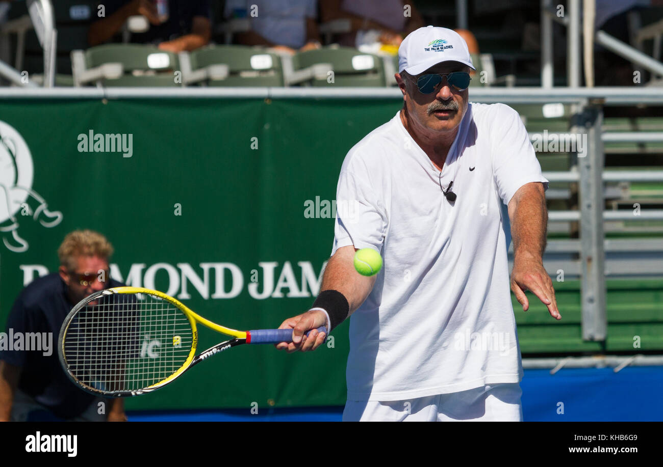 Delray Beach, FL, USA. 5th Nov, 2017. Dr. Phil McGraw participates in the 28th Annual Chris Evert/Raymond James Pro-Celebrity Tennis Classic at Delray Beach Tennis Center on November 5, 2017 in Delray Beach, Florida. Credit: Mpi140/Media Punch/Alamy Live News Stock Photo
