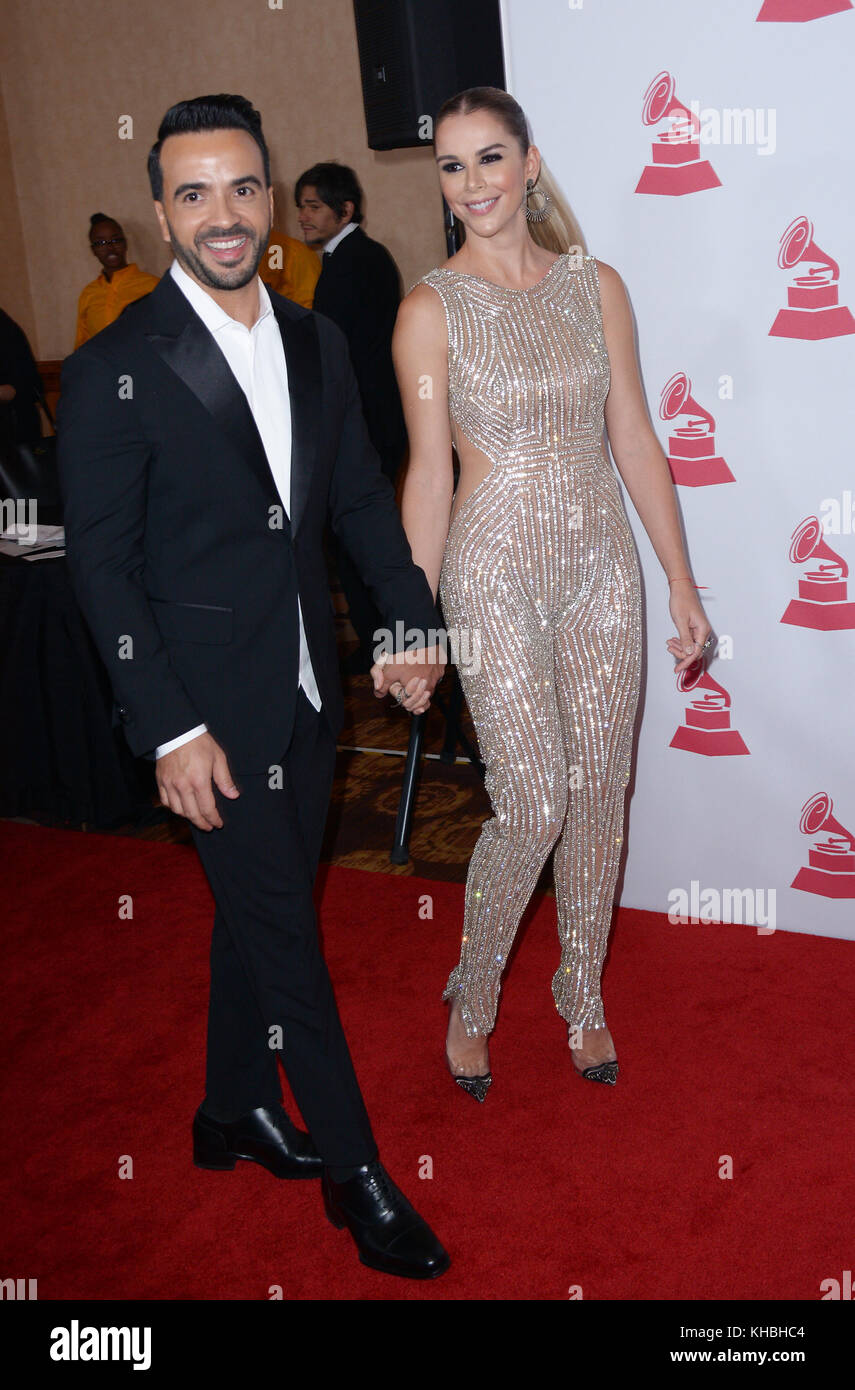 Las Vegas, Nevada, USA. 15th Nov, 2017. Singer Luis Fonsi and Agueda