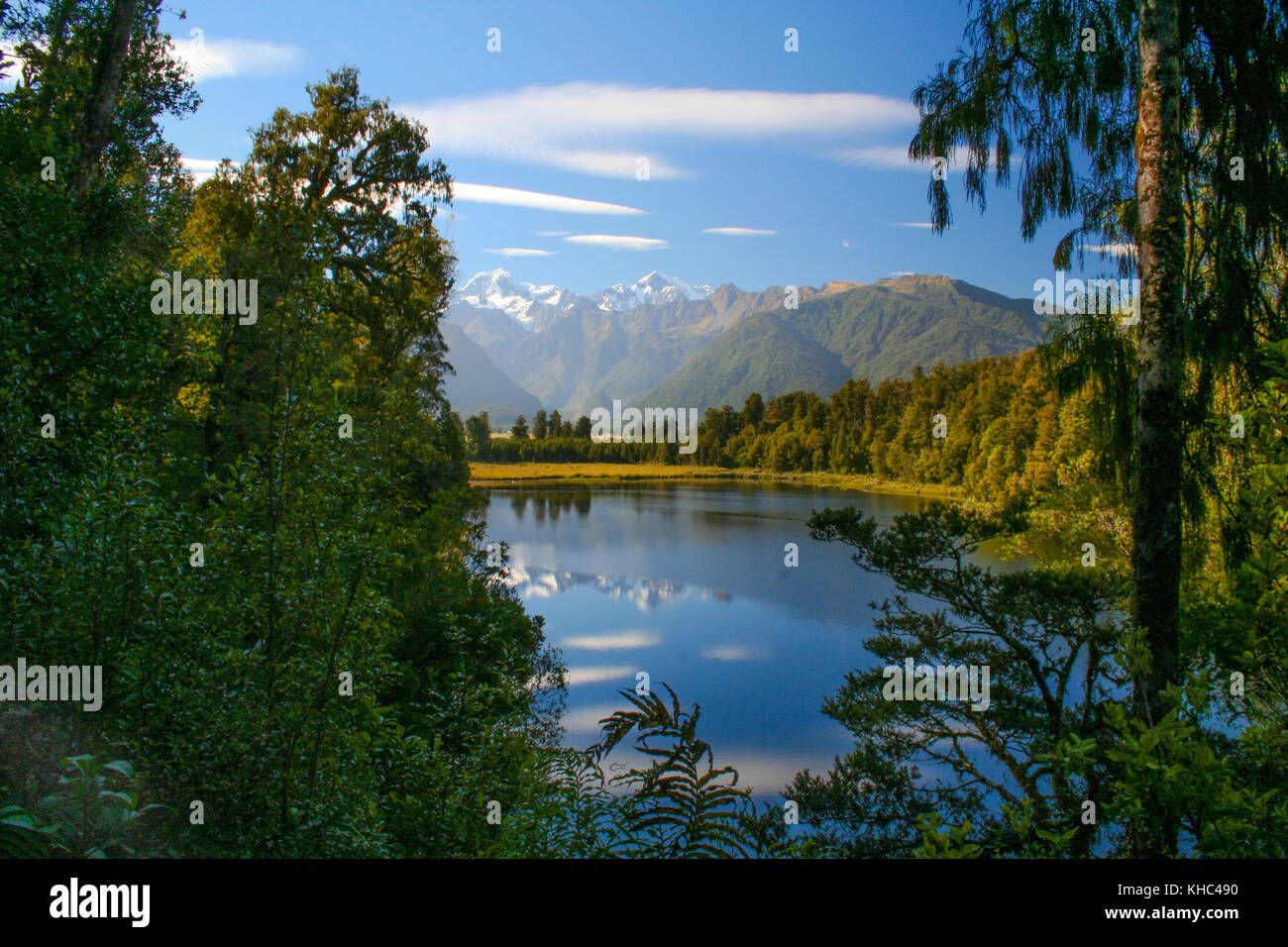 Stunning lake on New Zealand's South Island Stock Photo - Alamy