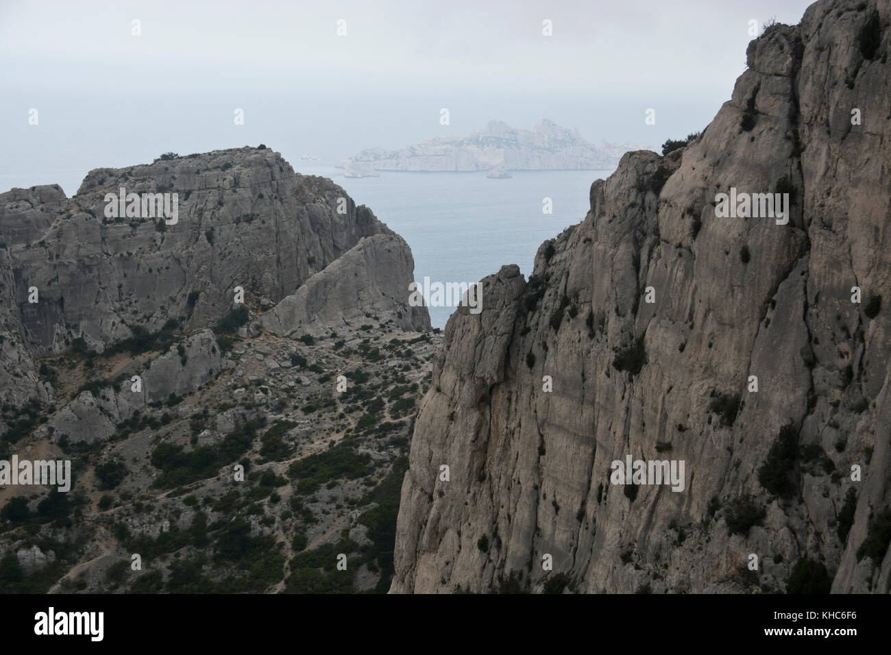View from Cap Gros in Calanques *** Local Caption *** France, Sud, Provence, Calanques, National Park, cliffs, rocks, view, Cap Gros, sea, Mediterrane Stock Photo