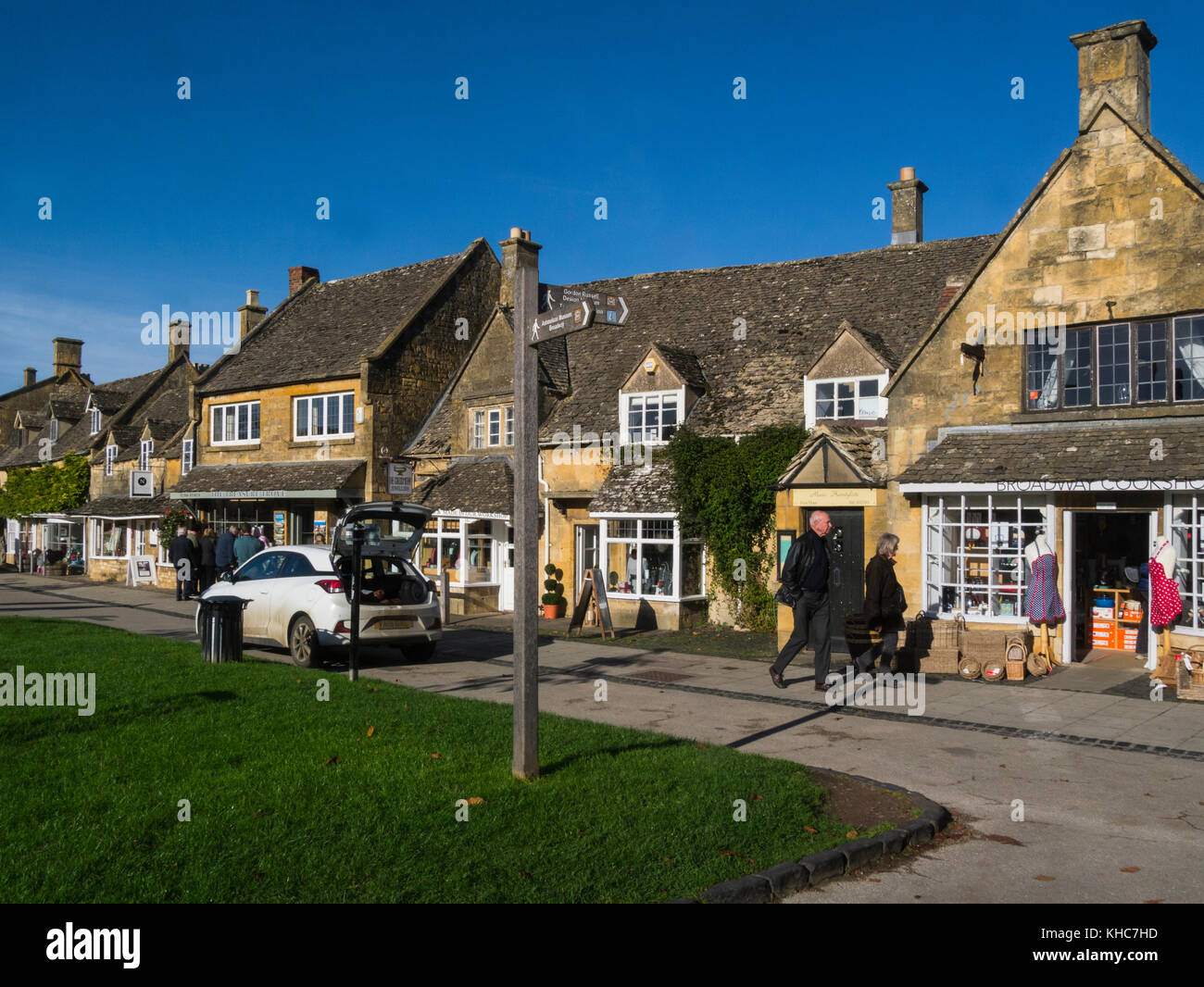 Shops in High Street Broadway Worcestershire England UK a quaint picture postcard Cotswold village Stock Photo