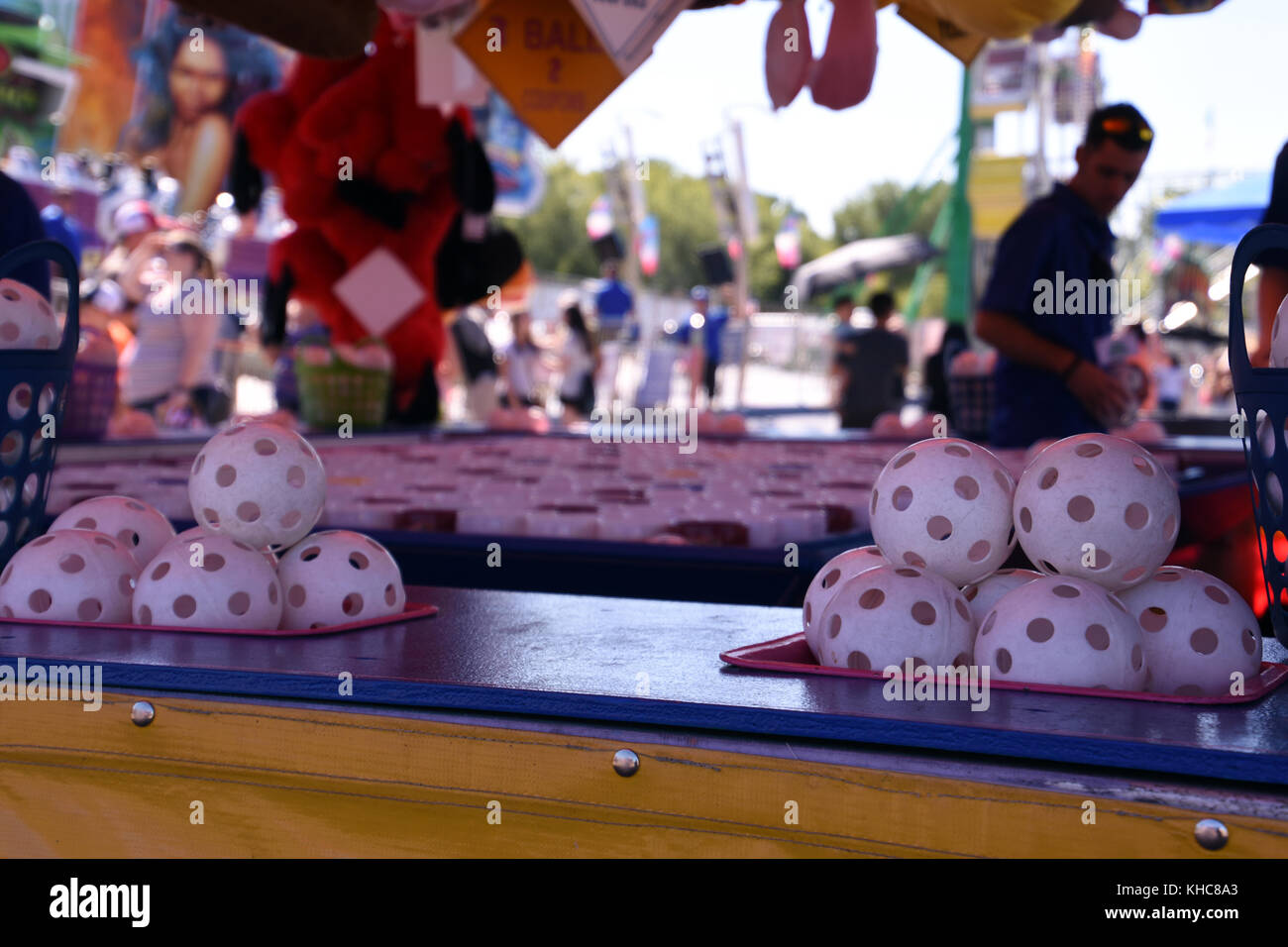 Minnesota State Fair Midway Games Stock Photo Alamy