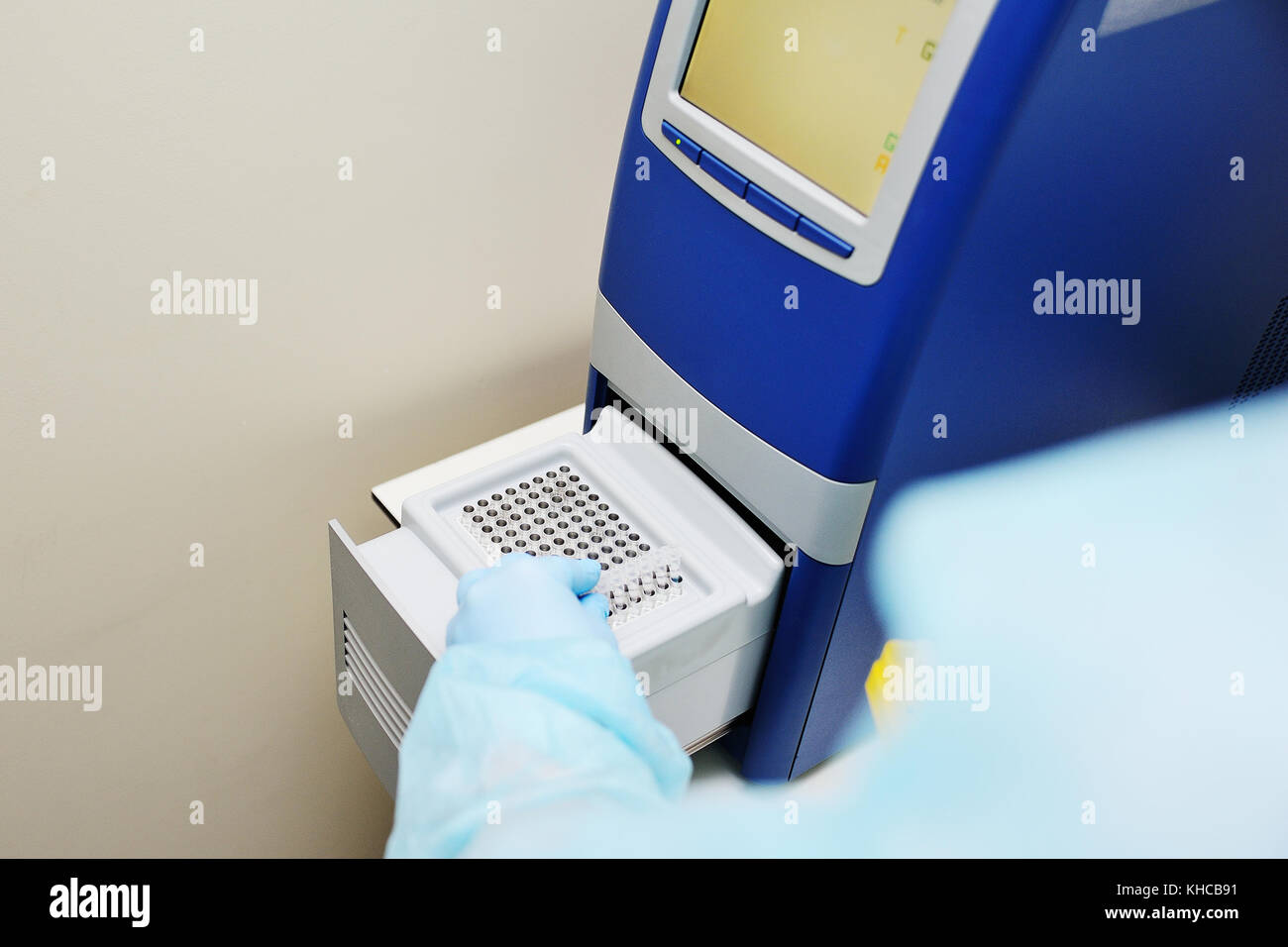apparatus for DNA assays in a diagnostic laboratory Stock Photo Alamy