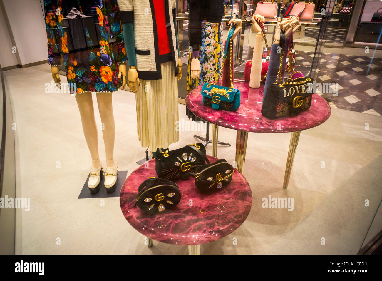 Gucci Storefront High Resolution Stock Photography and Images - Alamy