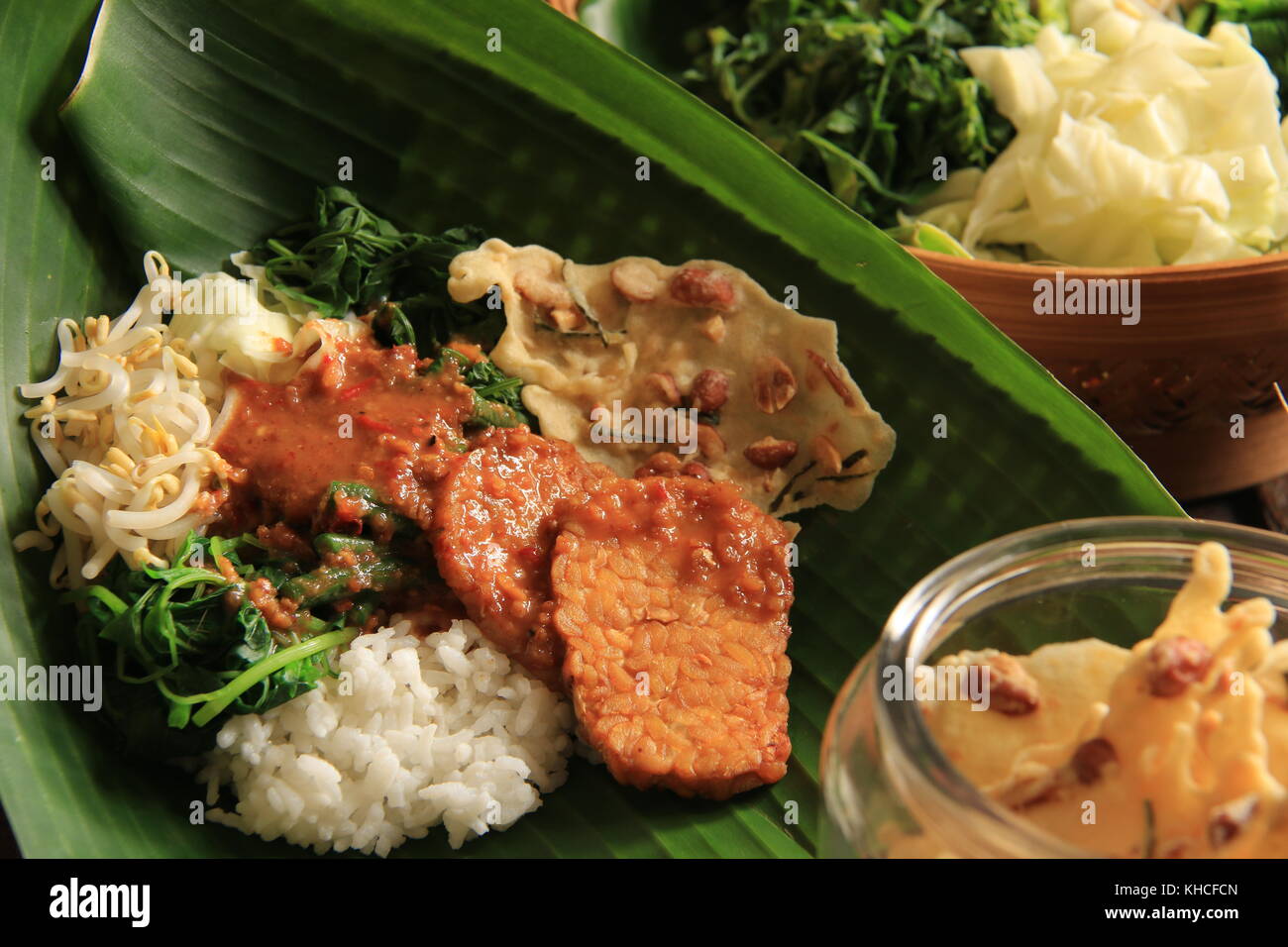 Pecel, the Traditional Javanese Vegetable Salad Stock Photo - Alamy