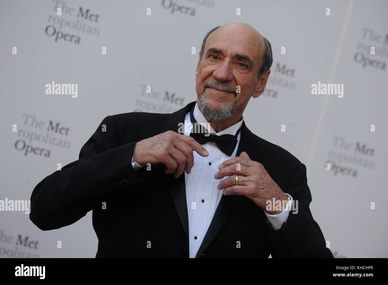 NEW YORK, NY - SEPTEMBER 25: F. Murray Abraham attends Metropolitan