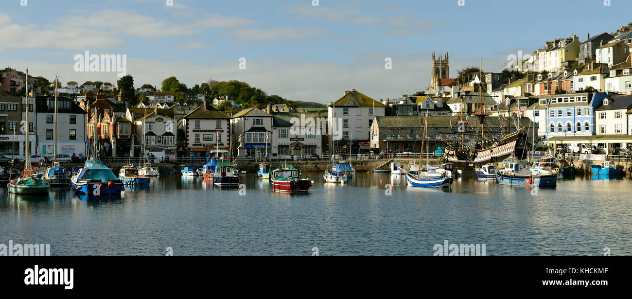 Houses overlooking Brixham harbour Stock Photo Alamy