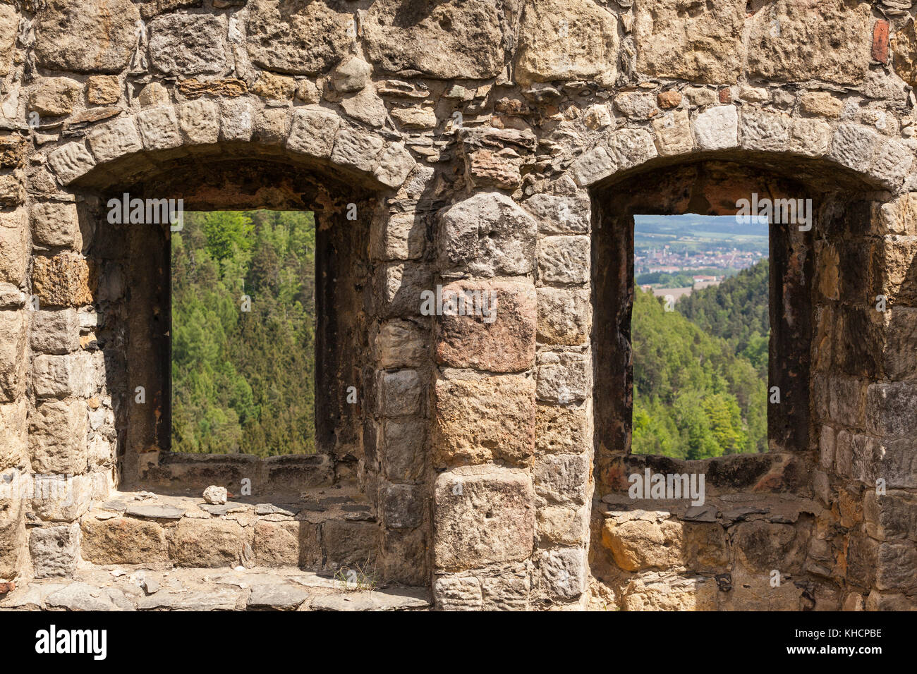 Burganlage Oybin Stock Photo Alamy burganlage-oybin-stock-photo-alamy