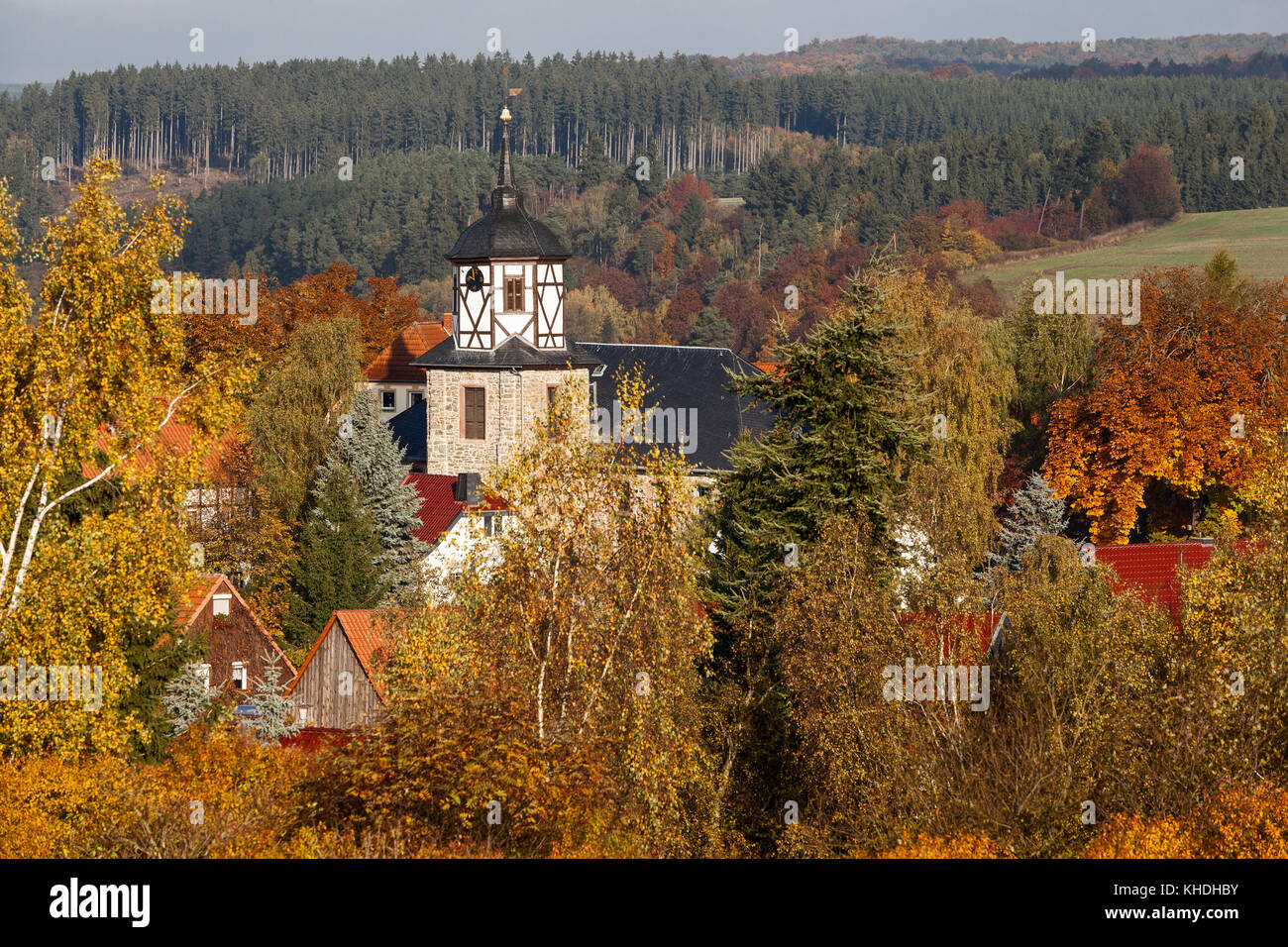 Straßberg Harz Herbst Impression Blick über die Krche in das selketal Stock Photo