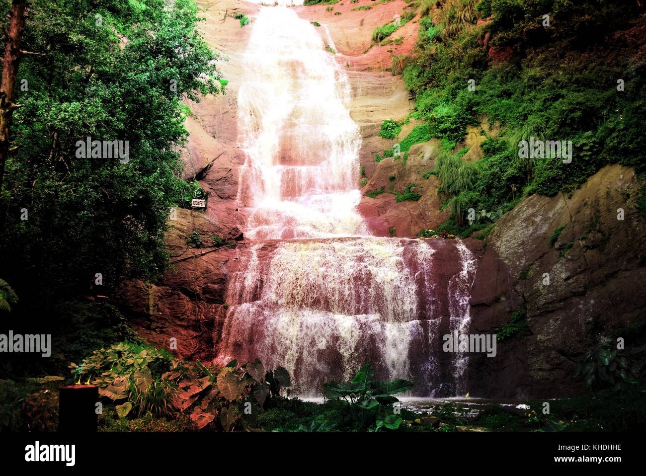 Silver cascade hi-res stock photography and images - Alamy