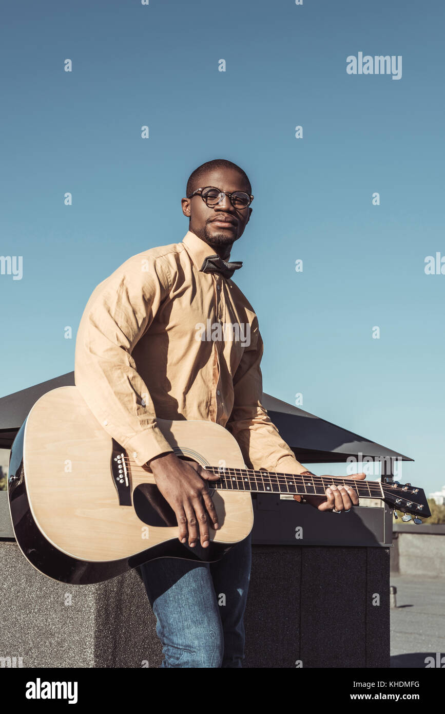 african american man playing guitar Stock Photo - Alamy