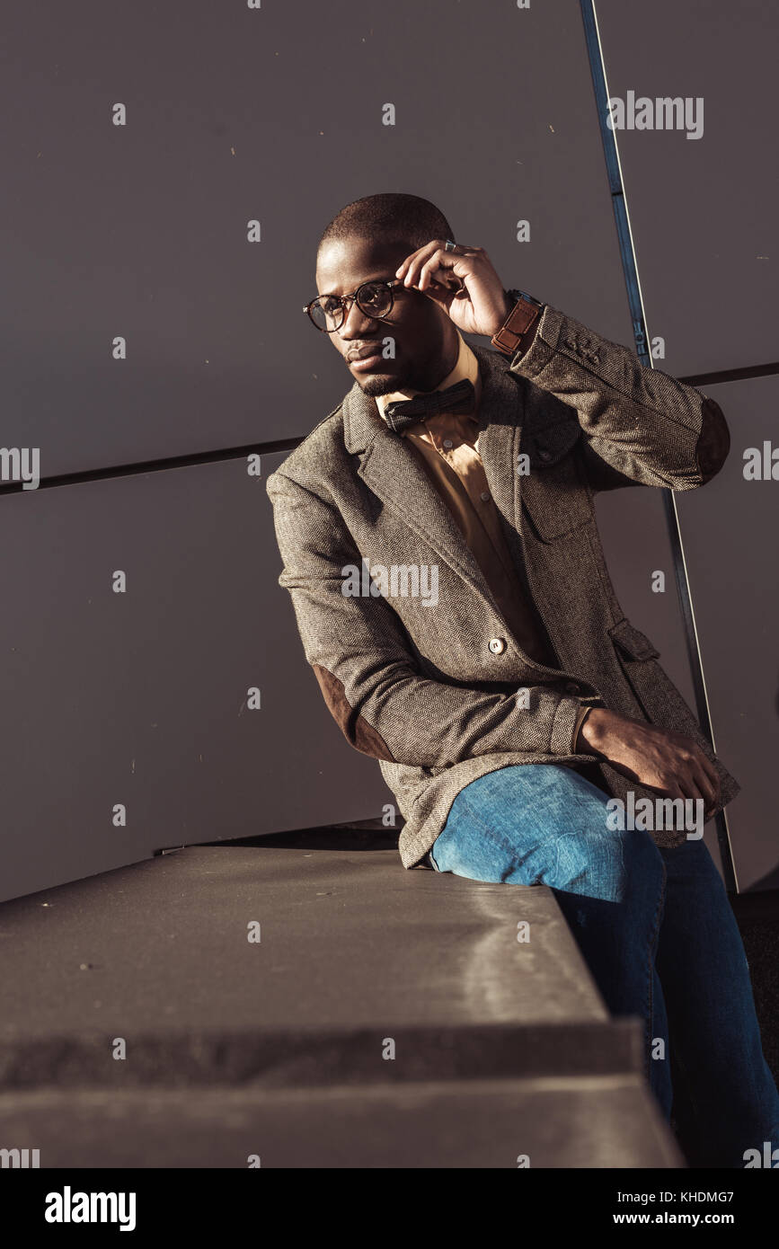 african american man in suit and glasses Stock Photo - Alamy