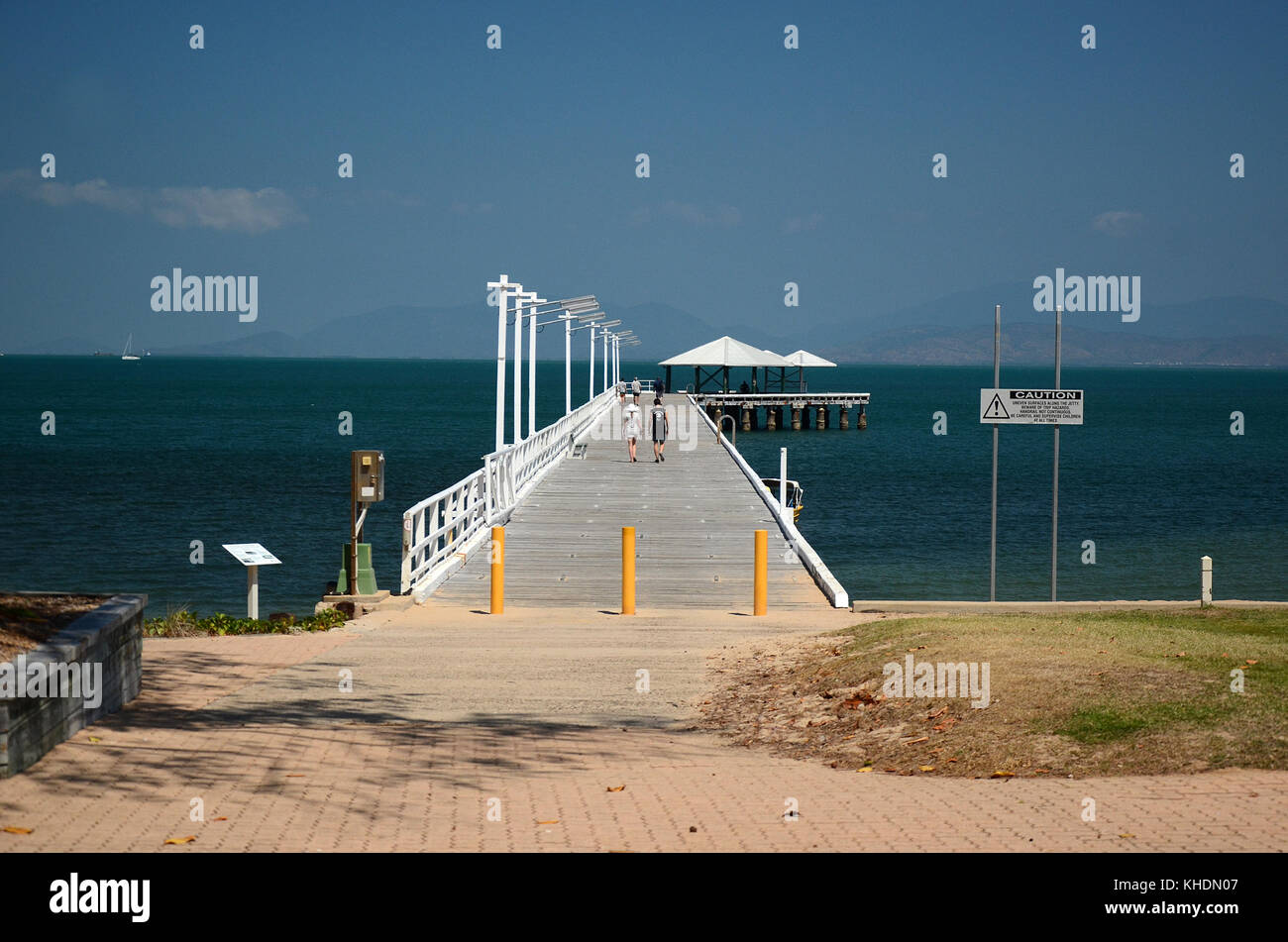 picnic bay jetty island Queensland. Australia Stock Photo Alamy