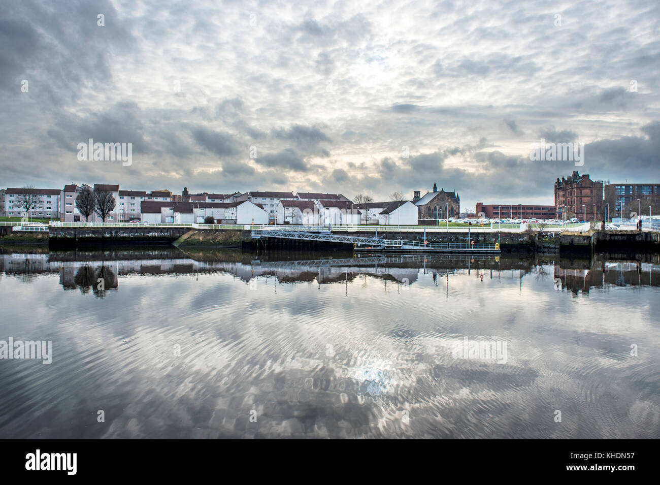 Glasgow flats river hires stock photography and images Alamy