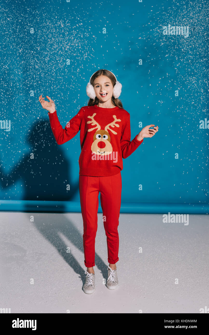teenage girl in winter outfit Stock Photo Alamy