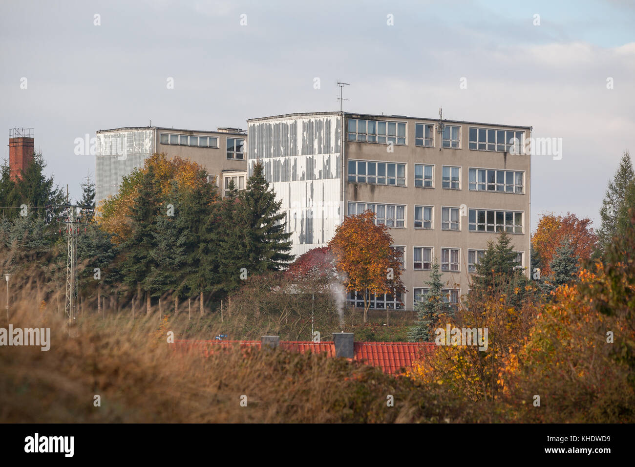 Straßberg Harz Herbst Impression Blick zur alten Schule Stock Photo