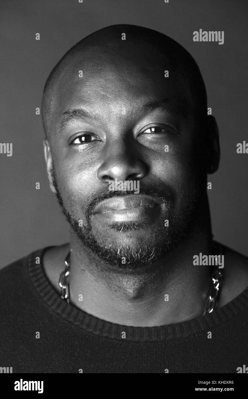 Man studio black and white Stock Photo - Alamy