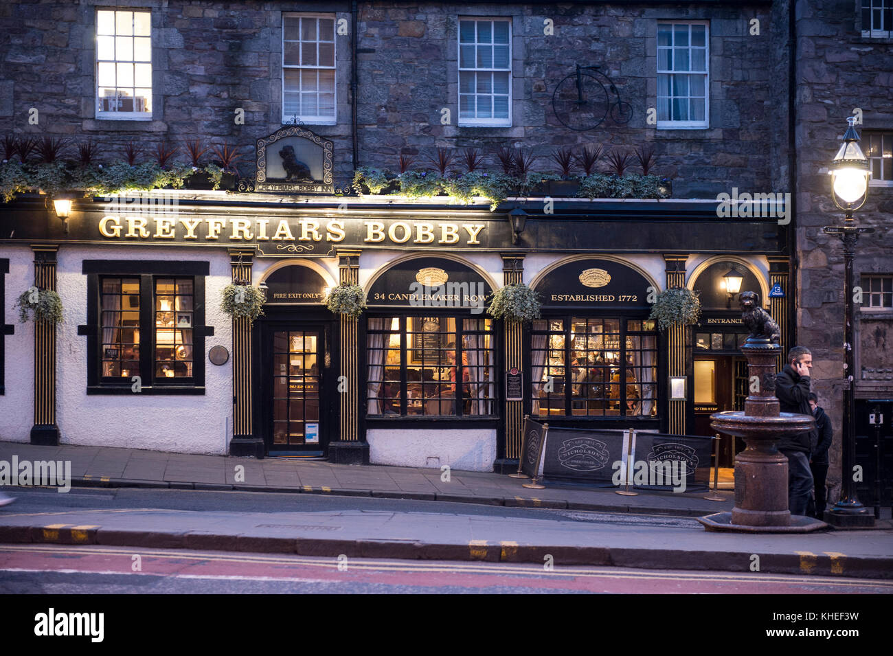 Edinburgh greyfriar's bobby hires stock photography and images Alamy