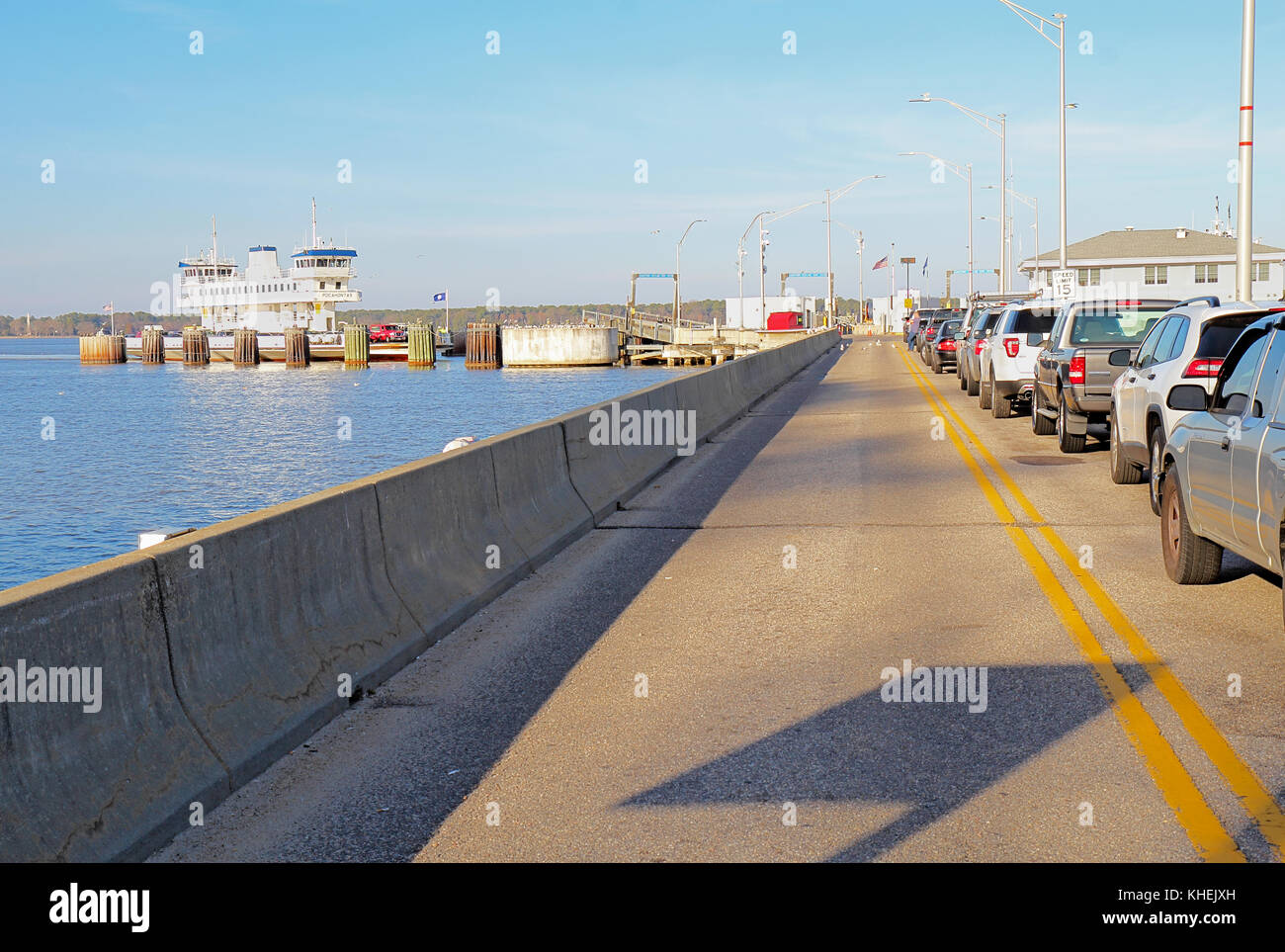 SCOTLAND, VIRGINIA - FEBRUARY 20 2017: Cars waiting in line for the Jamestown-Scotland Ferry between Jamestown Island and Surrey in Virginia. This his Stock Photo